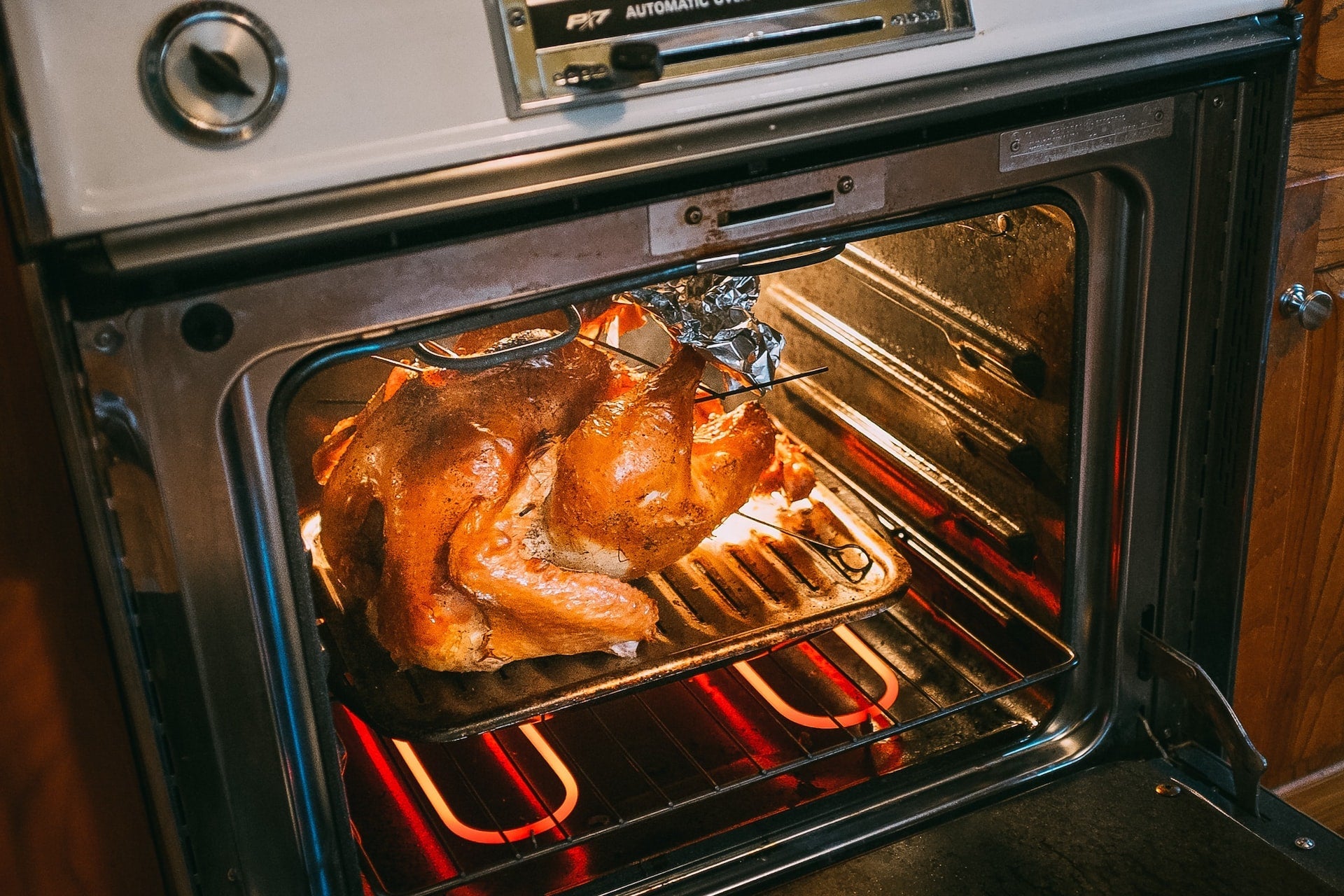 Quick Tips and Tricks on How to Clean an Oven at Home! Photo by Ashim D’Silva on Unsplash